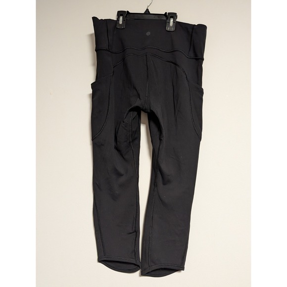 Athleta Womens Black High Rise Cargo Pocket Cropped Leggings Size L RN 54023 - Picture 6 of 13